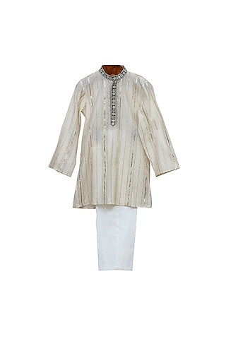 Off-White Embroidered Kurta Set For Boys by MINIME ORGANICS