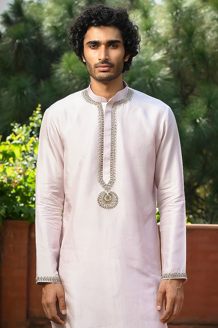 Lilac Silk Cutdana Embroidered Kurta Set by Mint Blush Men at Pernia's Pop Up Shop
