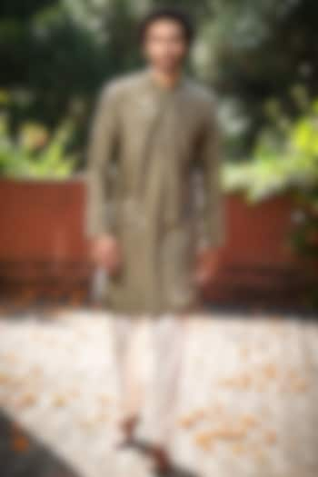 Grey Silk Cutdana & Thread Embroidered Kurta Set by Mint Blush Men