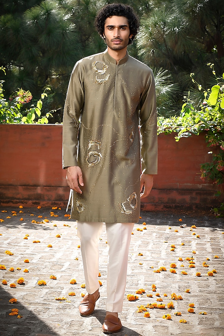 Grey Silk Cutdana & Thread Embroidered Kurta Set by Mint Blush Men