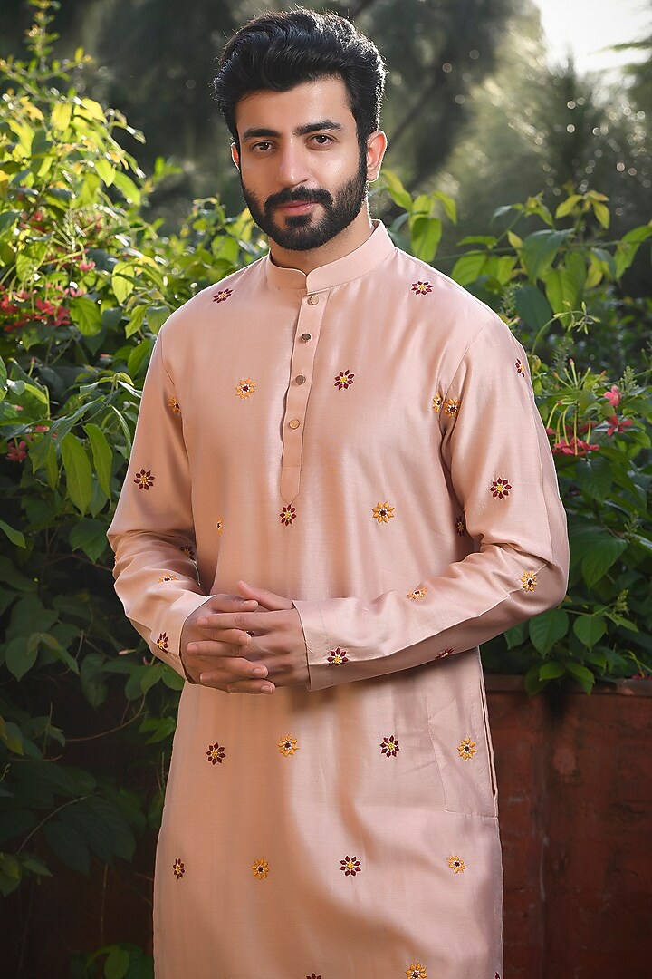 Rose Gold Silk Thread & Motif Hand Embroidered Kurta Set by Mint Blush Men at Pernia's Pop Up Shop