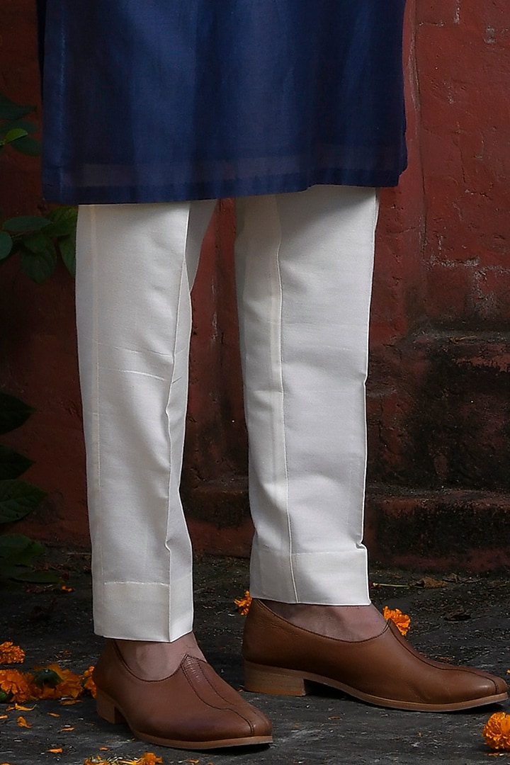 Navy Blue Silk Motif & Dabka Hand Embroidered Bundi Jacket Set by Mint Blush Men at Pernia's Pop Up Shop