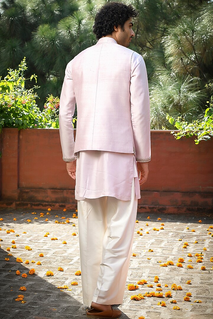 Lilac Silk Cutdana Hand Embroidered Bundi Jacket Set by Mint Blush Men at Pernia's Pop Up Shop