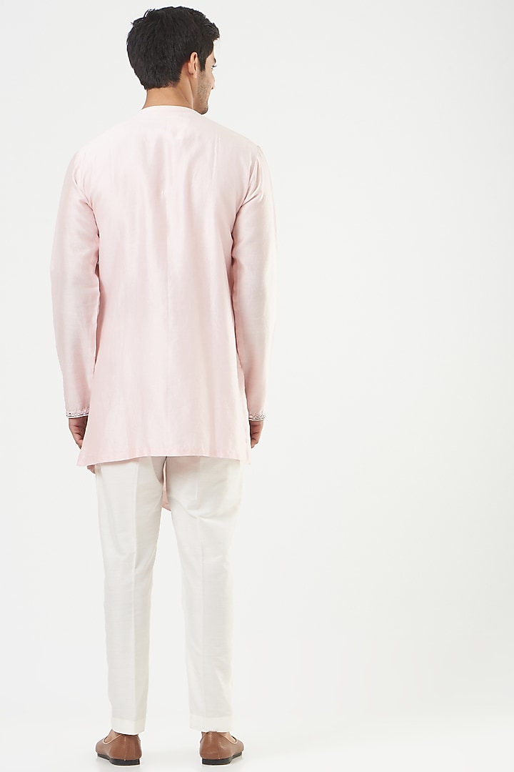 Baby Pink Embroidered Kurta Set by Mint Blush Men at Pernia's Pop Up Shop