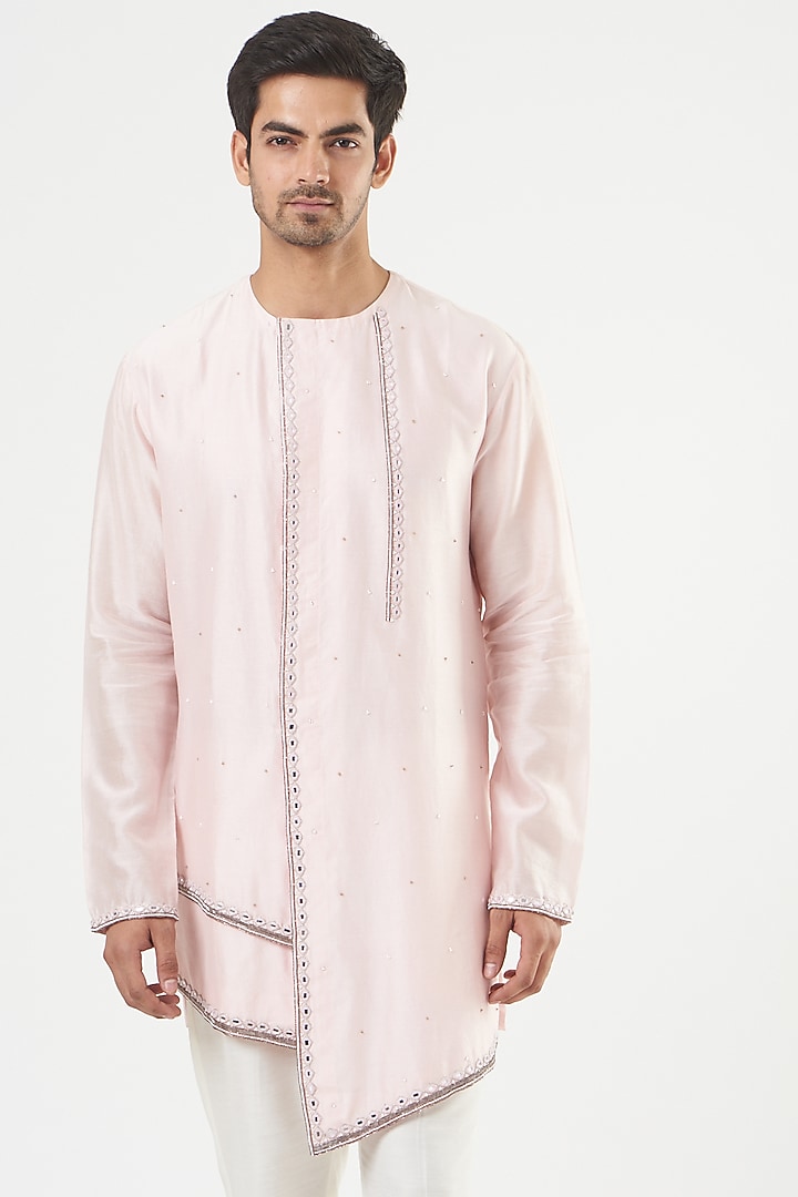 Baby Pink Embroidered Kurta Set by Mint Blush Men at Pernia's Pop Up Shop