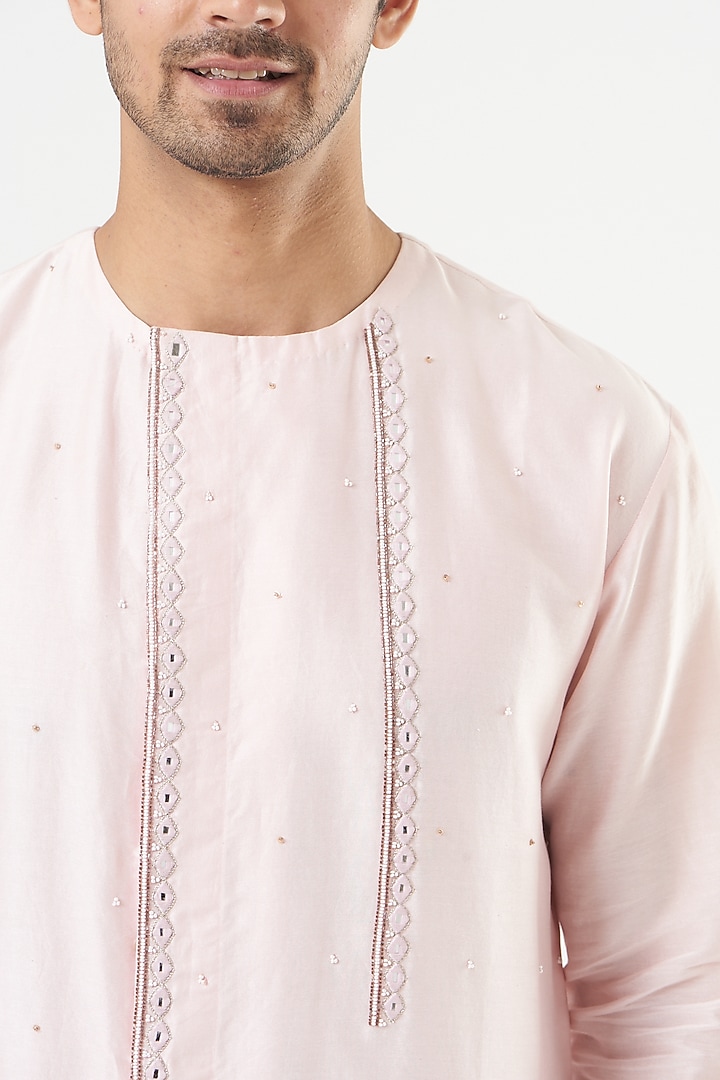 Baby Pink Embroidered Kurta Set by Mint Blush Men at Pernia's Pop Up Shop