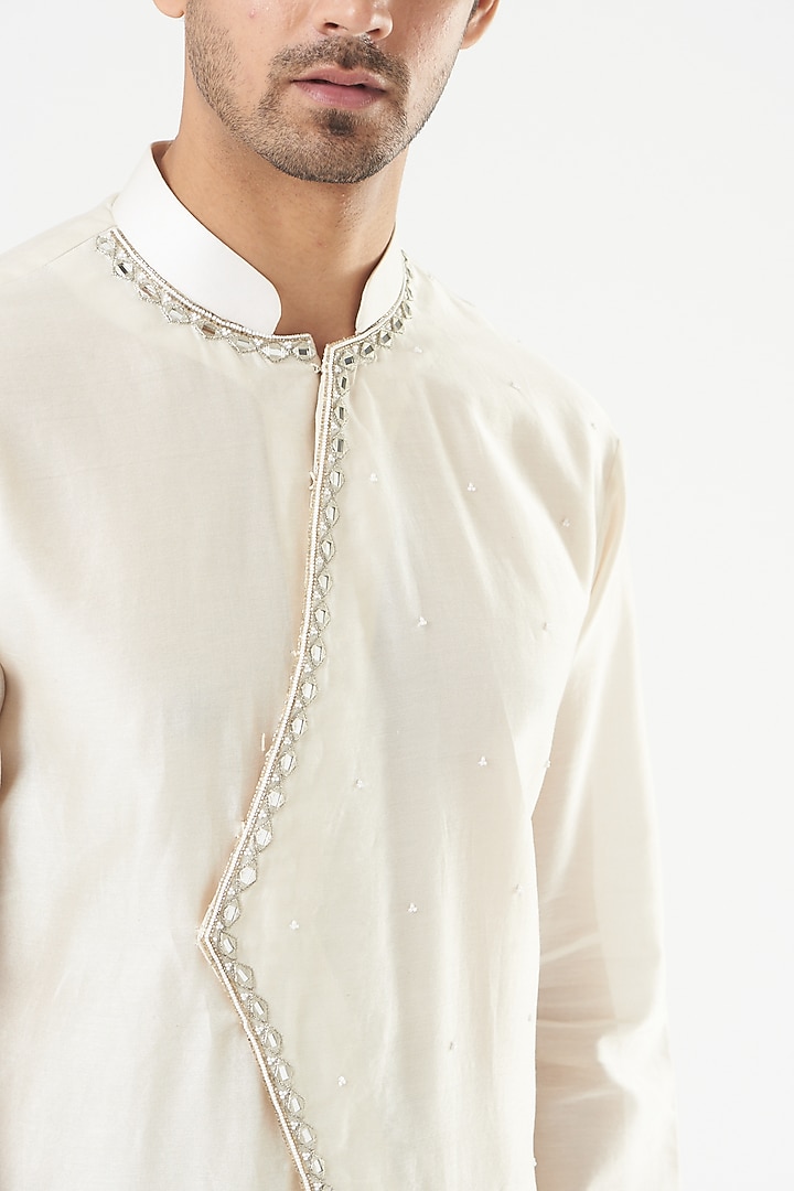 Ivory Kurta Set With Embroidery by Mint Blush Men at Pernia's Pop Up Shop