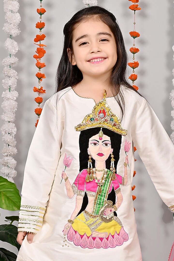 Off-White Silk Hand Embroidered Kurta Set For Girls by MISS NAKHREBAAZ at Pernia's Pop Up Shop