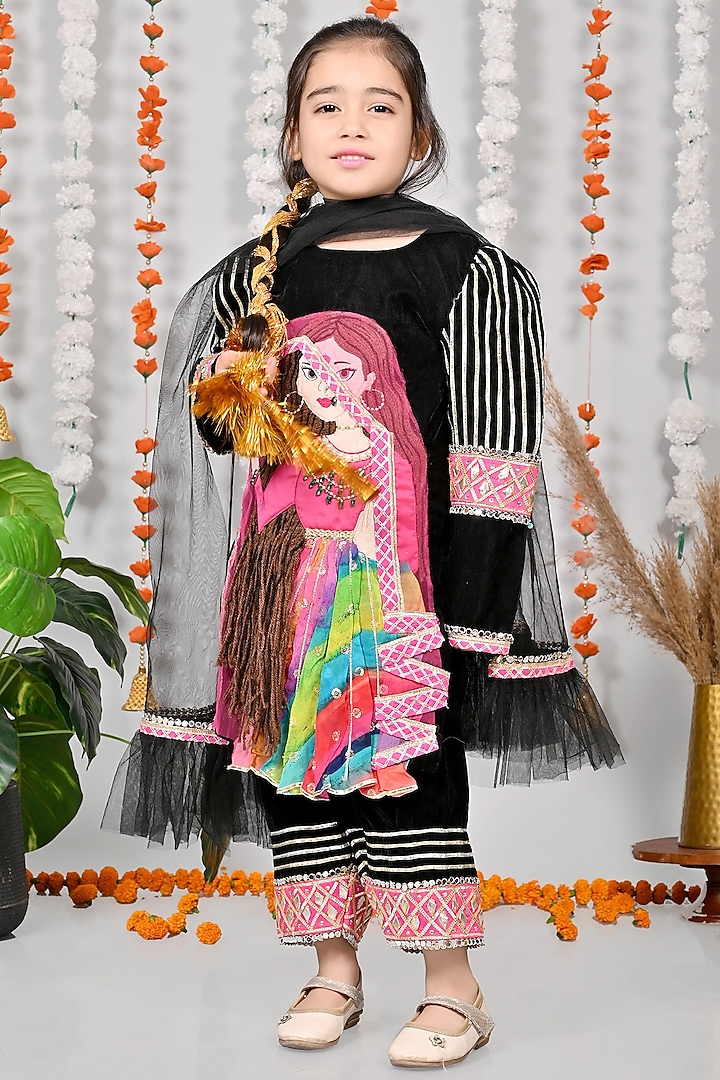 Black Velvet Motifs Hand Embroidered Kurta Set For Girls by MISS NAKHREBAAZ