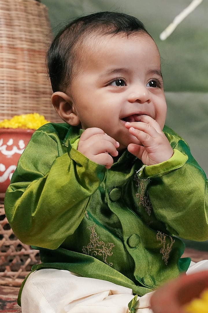 Green Handloom Cotton Silk Embroidered Kurta Set For Boys by Mirali at Pernia's Pop Up Shop