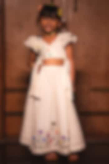 Cream Handloom Floral Applique Skirt Set For Girls by Mirali