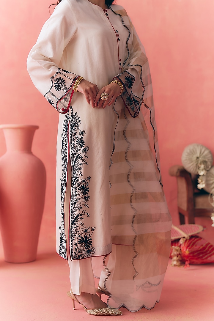 Ivory Pure Silk Chanderi Thread Embroidered Kurta Set by MIRASA at Pernia's Pop Up Shop