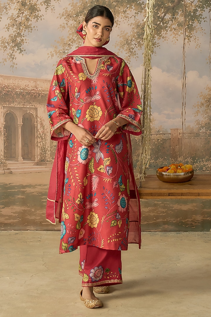 Red Cotton Blend Digital Printed & Embroidered Kurta Set by MIRASA at Pernia's Pop Up Shop