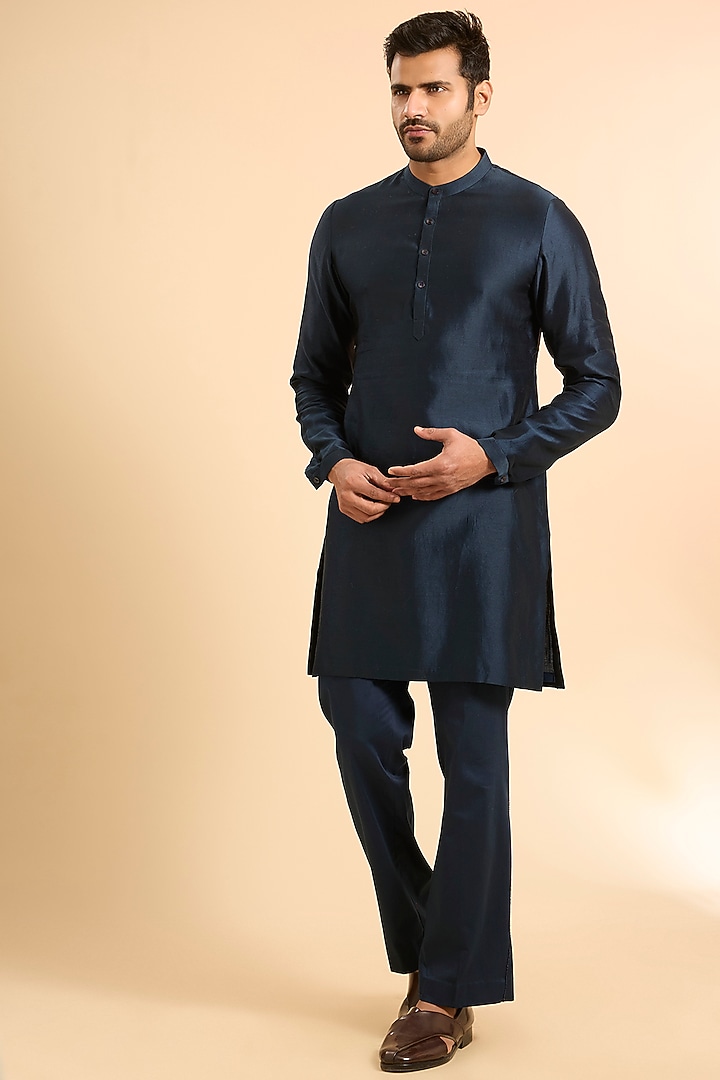 Navy Blue Dupion Abstract Embroidered Groom Sherwani Set by Mishru Men at Pernia's Pop Up Shop