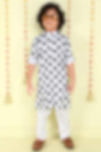 White Cotton Silk Floral Retro Printed Kurta Set For Boys by Ministitch at Pernia's Pop Up Shop