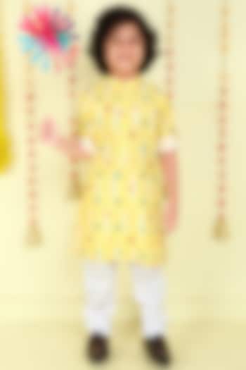 Yellow Cotton Silk Bandhani Printed Kurta Set For Boys by Ministitch at Pernia's Pop Up Shop
