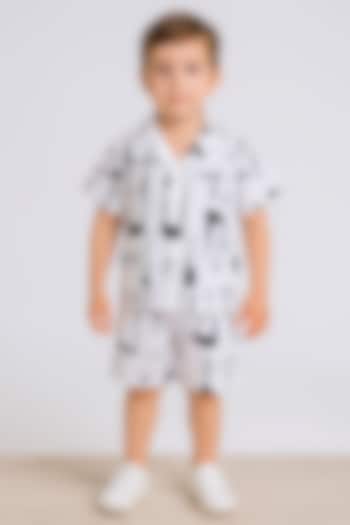 White Cotton Blend Abstract Printed Co-Ord Set For Boys by Ministitch at Pernia's Pop Up Shop