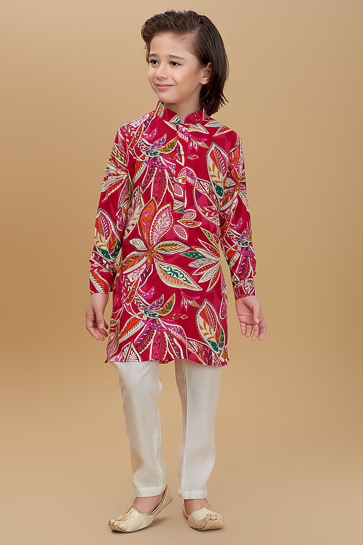 Red Cotton Floral Printed Kurta Set For Boys by Ministitch at Pernia's Pop Up Shop