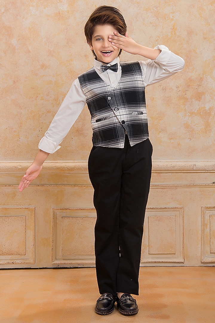 Black & White Cotton Checkered Printed Waistcoat Set For Boys by Ministitch at Pernia's Pop Up Shop