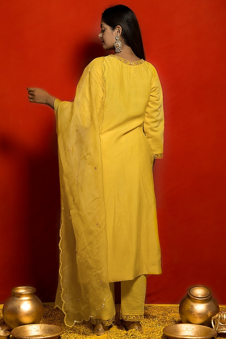 Yellow Pure Malai Chanderi Resham Embroidered Kurta Set by MITHI SUPARI at Pernia's Pop Up Shop
