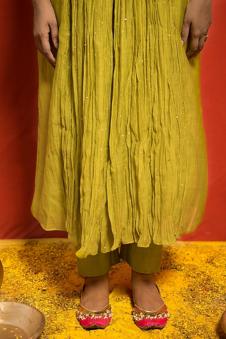 Lime Malai Chanderi Hand Embroidered Gathered Panel Tunic Set by MITHI SUPARI at Pernia's Pop Up Shop