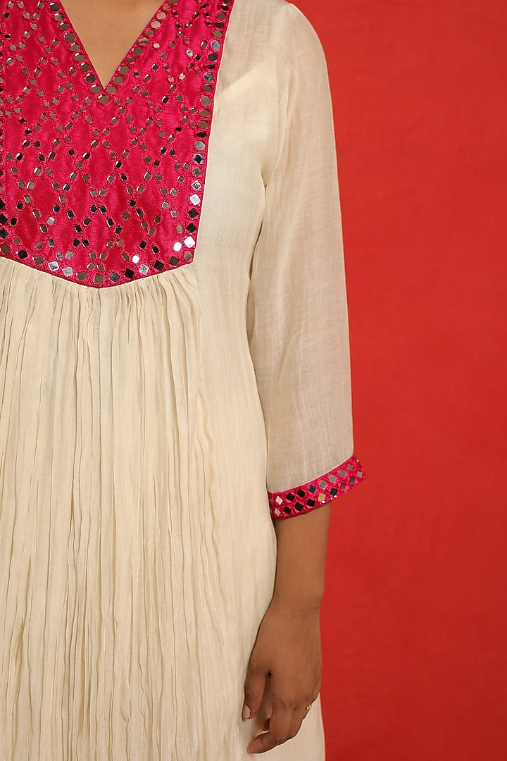 Ivory Malai Chanderi Hand Embroidered Gathered Panel Tunic Set by MITHI SUPARI at Pernia's Pop Up Shop