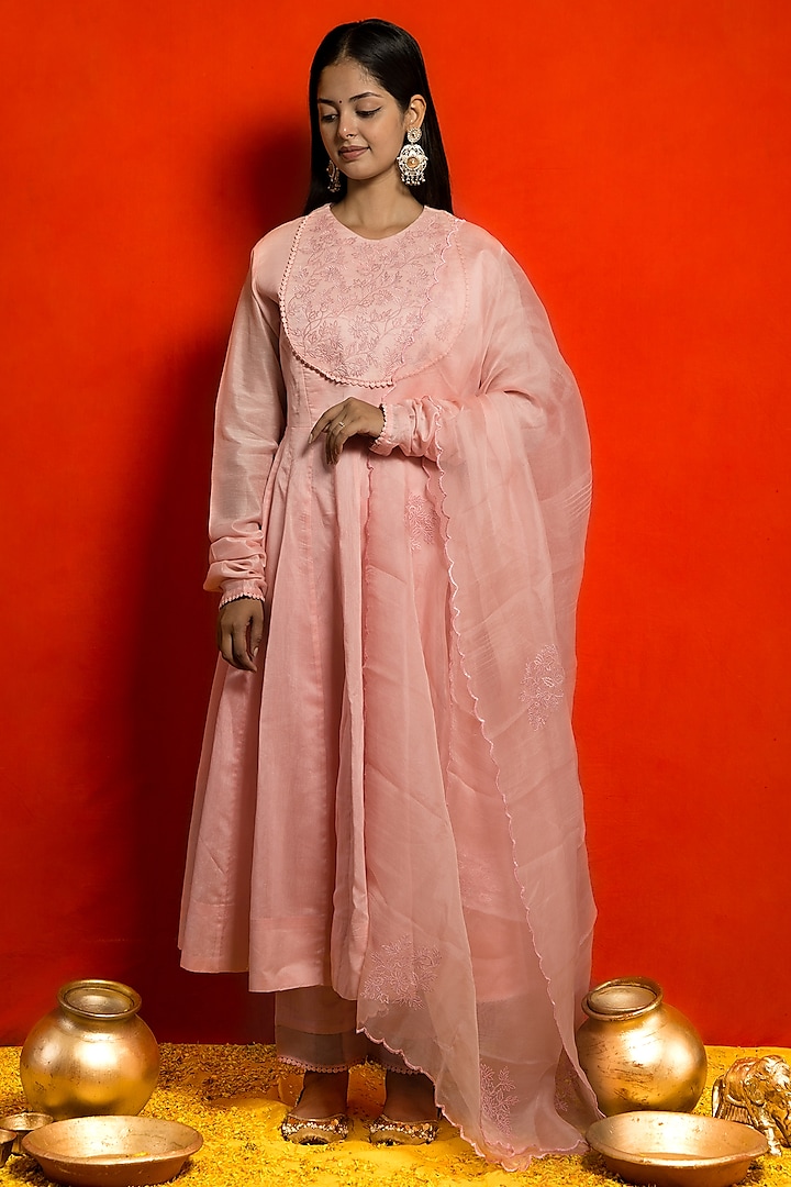 Baby Pink Pure Silk Chanderi Resham Embroidered Kurta Set by MITHI SUPARI