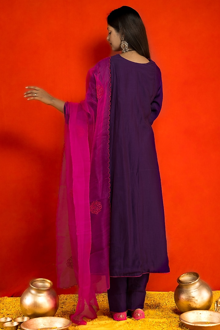 Purple Pure Malai Chanderi Resham Embroidered Paneled Kurta Set by MITHI SUPARI at Pernia's Pop Up Shop