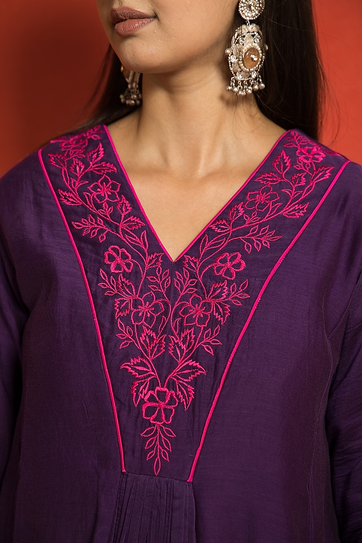 Purple Pure Malai Chanderi Resham Embroidered Paneled Kurta Set by MITHI SUPARI at Pernia's Pop Up Shop