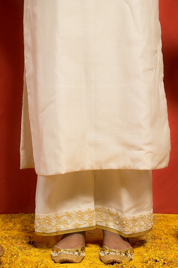 Ivory Pure Silk Chanderi Resham & Pearl Hand Embroidered Kurta Set by MITHI SUPARI at Pernia's Pop Up Shop