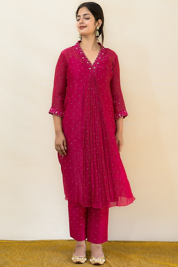 Wine Mul Chanderi Hand Embroidered Kurta Set by MITHI SUPARI at Pernia's Pop Up Shop