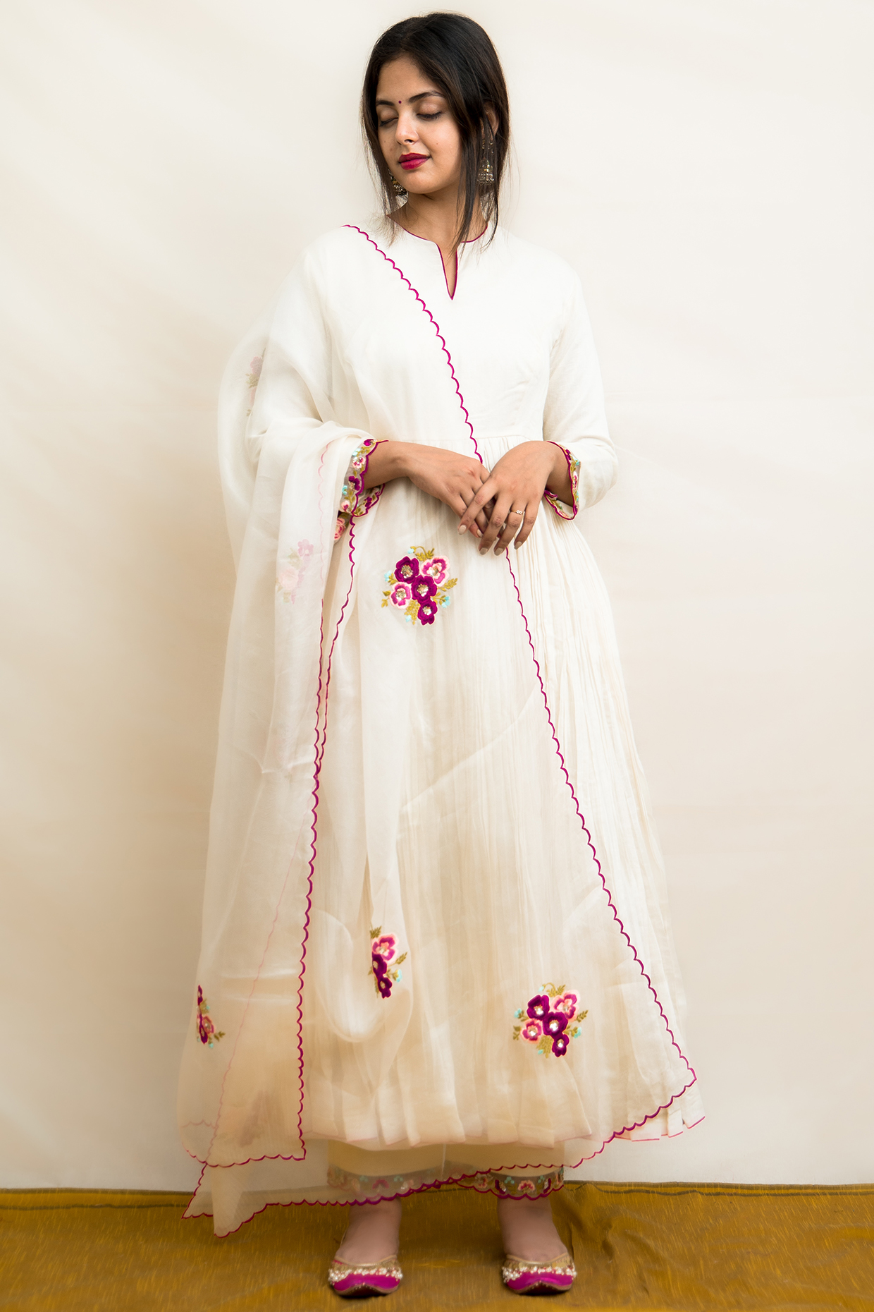 Ivory Mul Chanderi Embroidered Party Wear Anarkali Set by MITHI SUPARI at Pernia's Pop Up Shop
