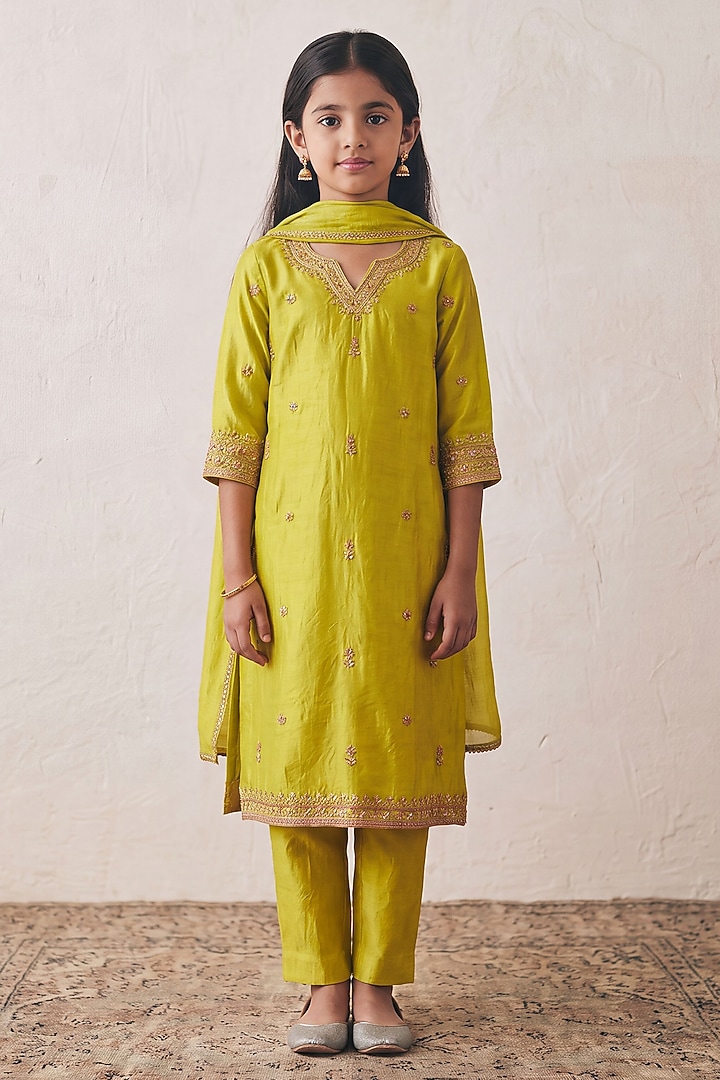 Lime Green Silk Gota Embroidered Kurta Set For Girls by Rashika Mittal Kids at Pernia's Pop Up Shop