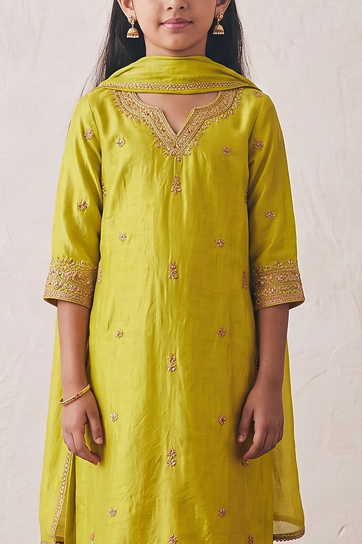 Lime Green Silk Gota Embroidered Kurta Set For Girls by Rashika Mittal Kids at Pernia's Pop Up Shop