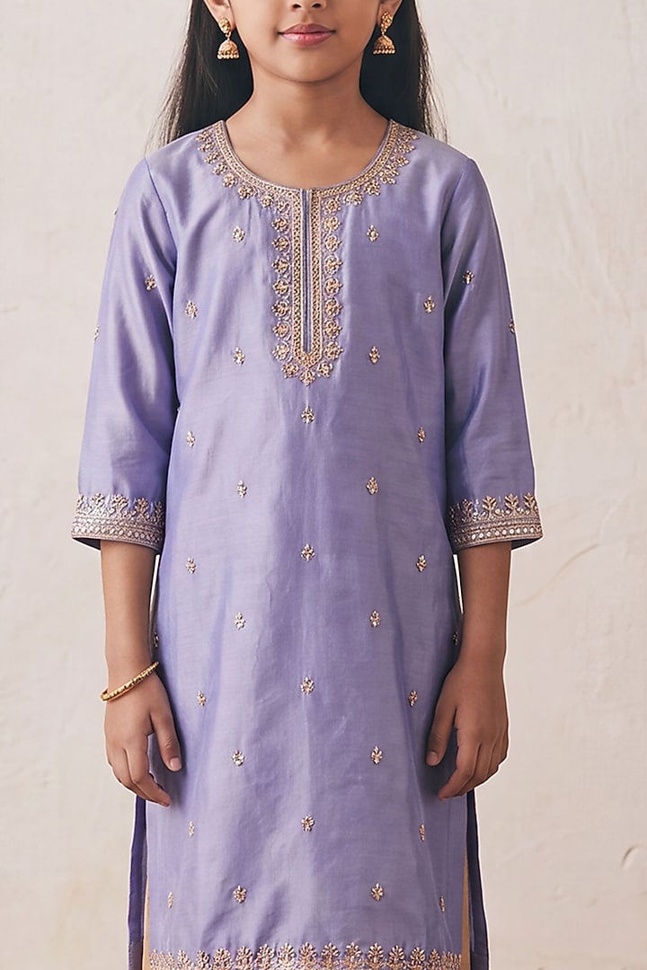 Periwinkle Blue Silk Gota Patti Embroidered Kurta Set For Girls by Rashika Mittal Kids at Pernia's Pop Up Shop