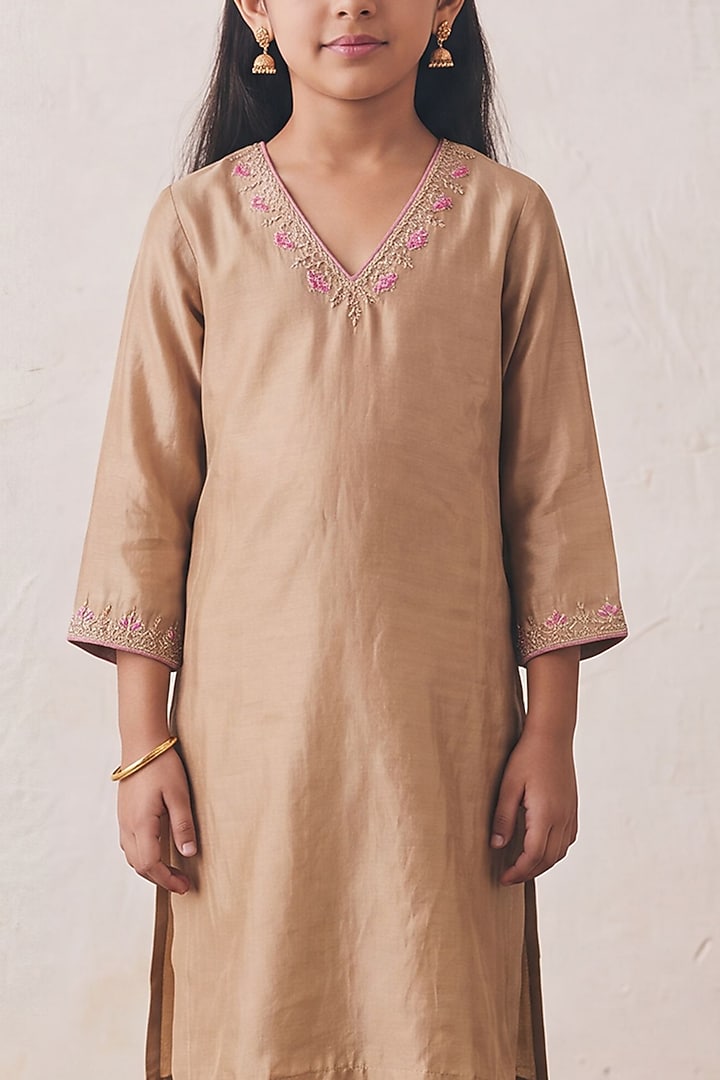 Camel Beige Silk Zari Embroidered Kurta Set For Girls by Rashika Mittal Kids at Pernia's Pop Up Shop