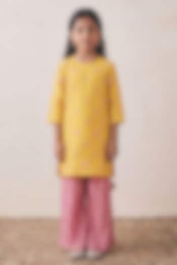 Pink Chanderi Sharara Set For Girls by Rashika Mittal Kids at Pernia's Pop Up Shop