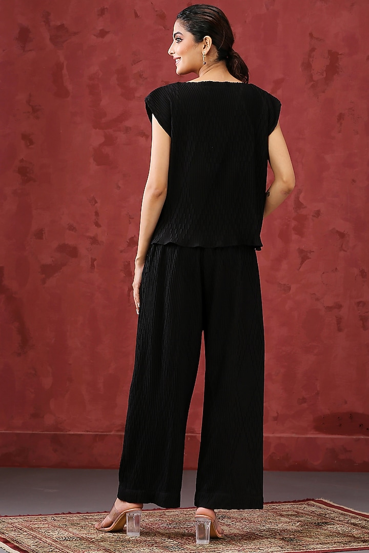 Black Viscose Printed Co-ord Set by MINAKI WOMANZ at Pernia's Pop Up Shop