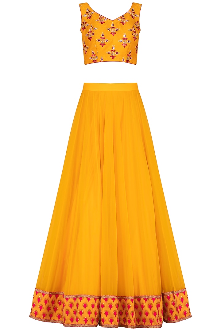 Yellow embroidered pleated Wedding Lehenga set by Megha & Jigar at Pernia's Pop Up Shop