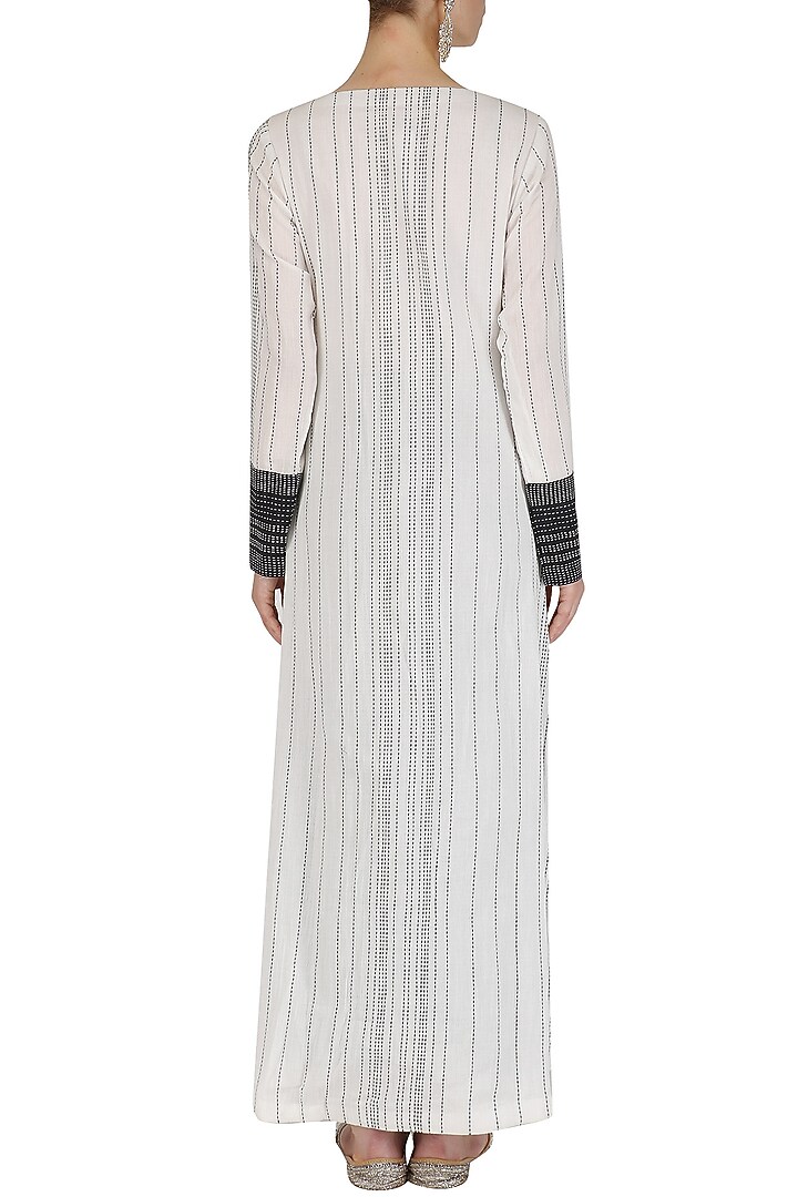 Black and white textured kurta and dhoti set available only at Pernia's Pop Up Shop.