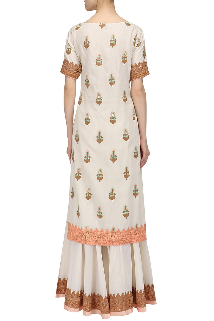 Off White printed kurta and gharara set available only at Pernia's Pop Up Shop.