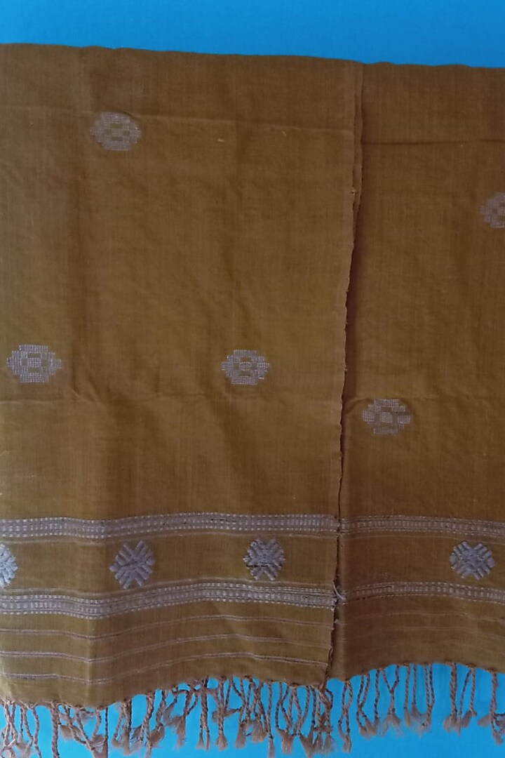 Yellow Handwoven Dupatta by Manju Kalita Das at Pernia's Pop Up Shop