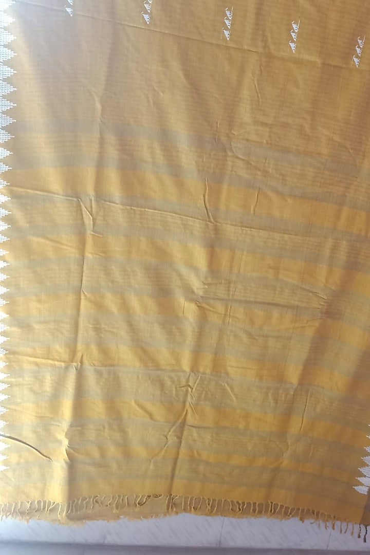 Light Beige Natural Dyed Handwoven Party Wear Saree by Manju Kalita Das at Pernia's Pop Up Shop