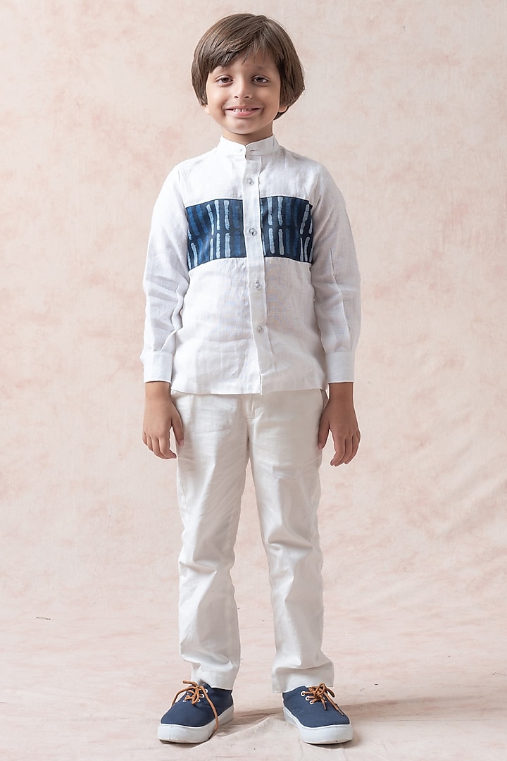 White Pure Line Stripes Printed Shirt For Boys by Thetaa Kids at Pernia's Pop Up Shop