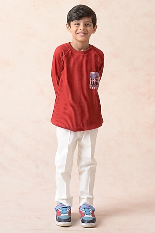 Red Cotton Abstract Printed Sweatshirt For Boys by Thetaa Kids