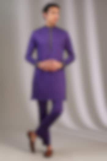 Purple Chiffon Kurta Set by Manoviraj Khosla at Pernia's Pop Up Shop