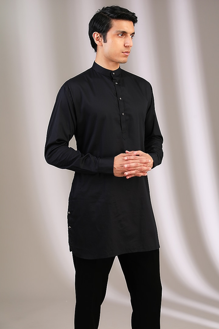 Black Polyester Kurta Set by Manoviraj Khosla at Pernia's Pop Up Shop