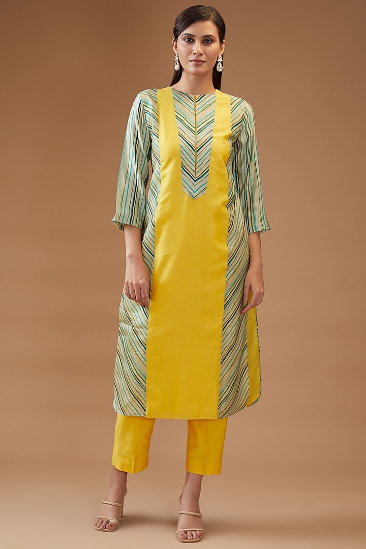 Canary Yellow Chanderi Printed Kurta Set by Momkidsfashion at Pernia's Pop Up Shop