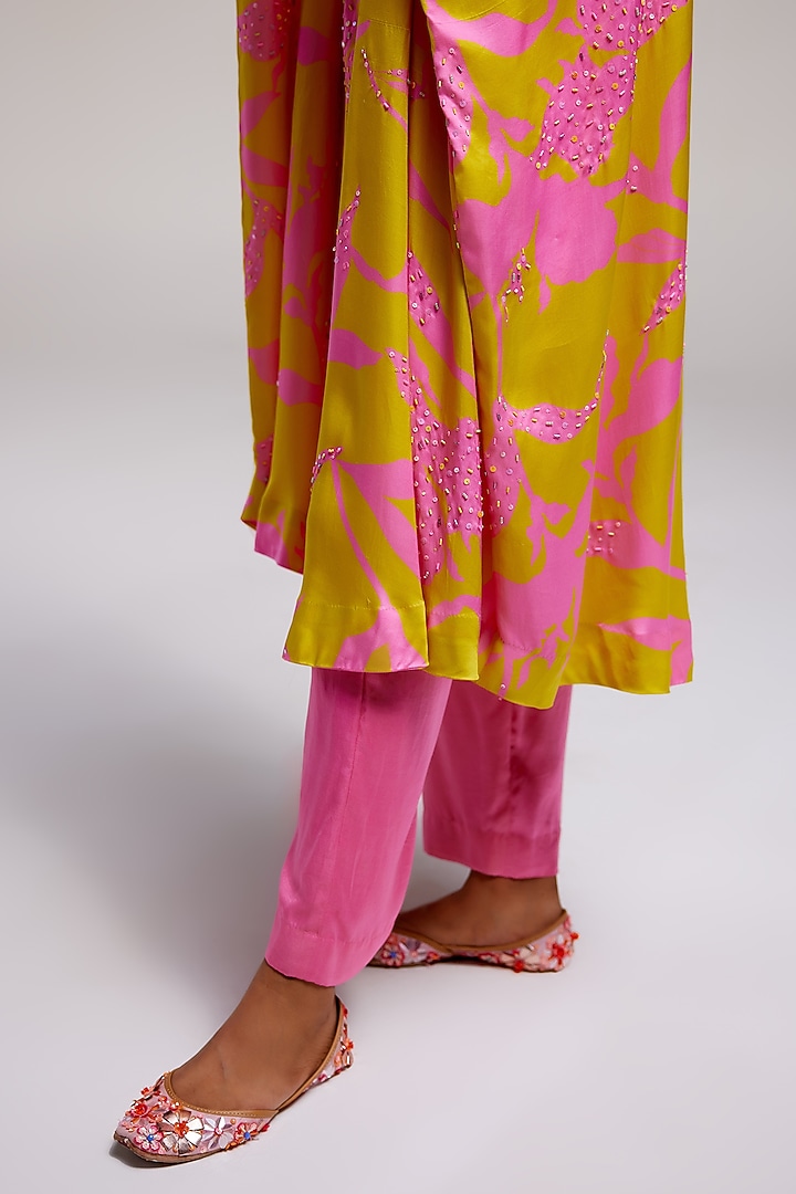 Sunvillea Cream Shimmer Chiffon Kurta Set by Monika Nidhee at Pernia's Pop Up Shop
