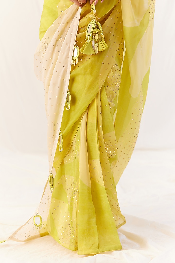 Sunvillea Cream Organza Floral Printed Wedding Saree Set by Monika Nidhee at Pernia's Pop Up Shop